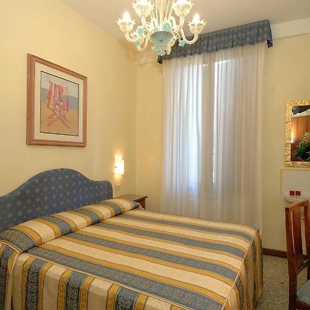 Hotel Hesperia Венеція Екстер'єр фото