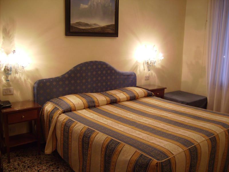 Hotel Hesperia Венеція Екстер'єр фото