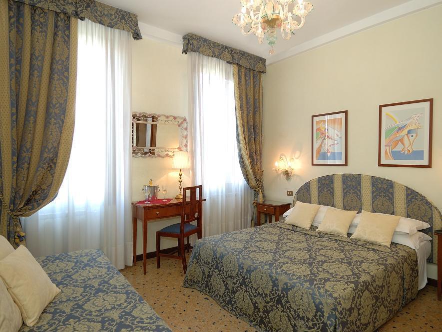 Hotel Hesperia Венеція Екстер'єр фото